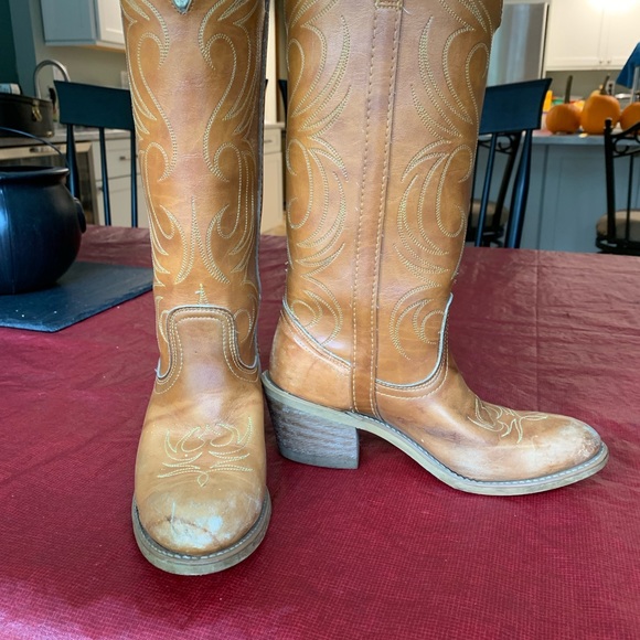 Brown leather cowboy boots - Picture 2 of 5